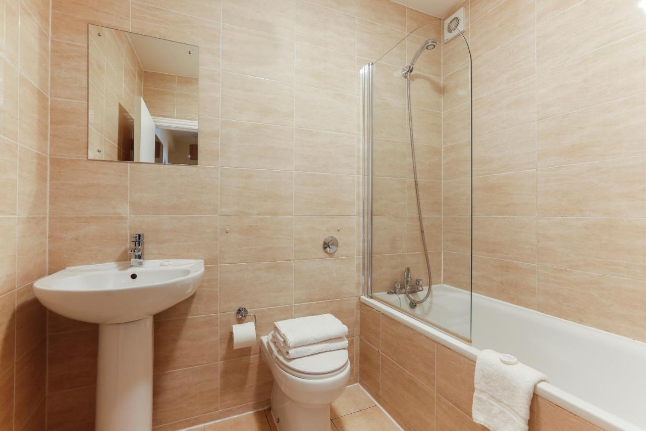 לונדון Regents Canal Apartments מראה חיצוני תמונה