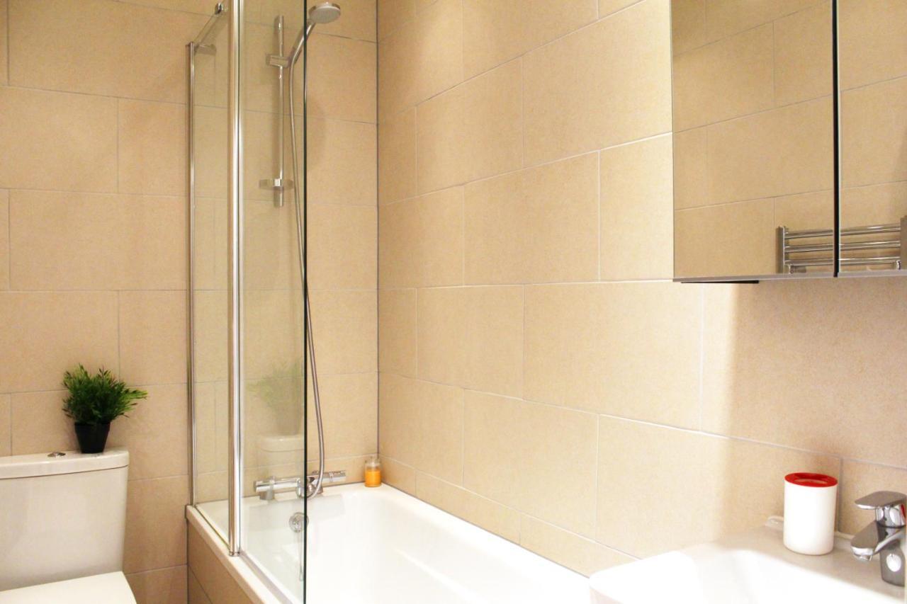 לונדון Regents Canal Apartments מראה חיצוני תמונה